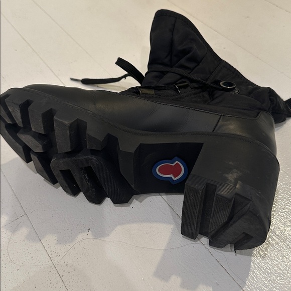 Moncler Black Lace-Up Women's Boots - Picture 5 of 5